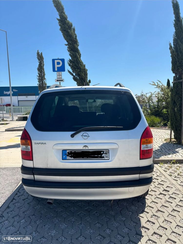 Opel Zafira - 2