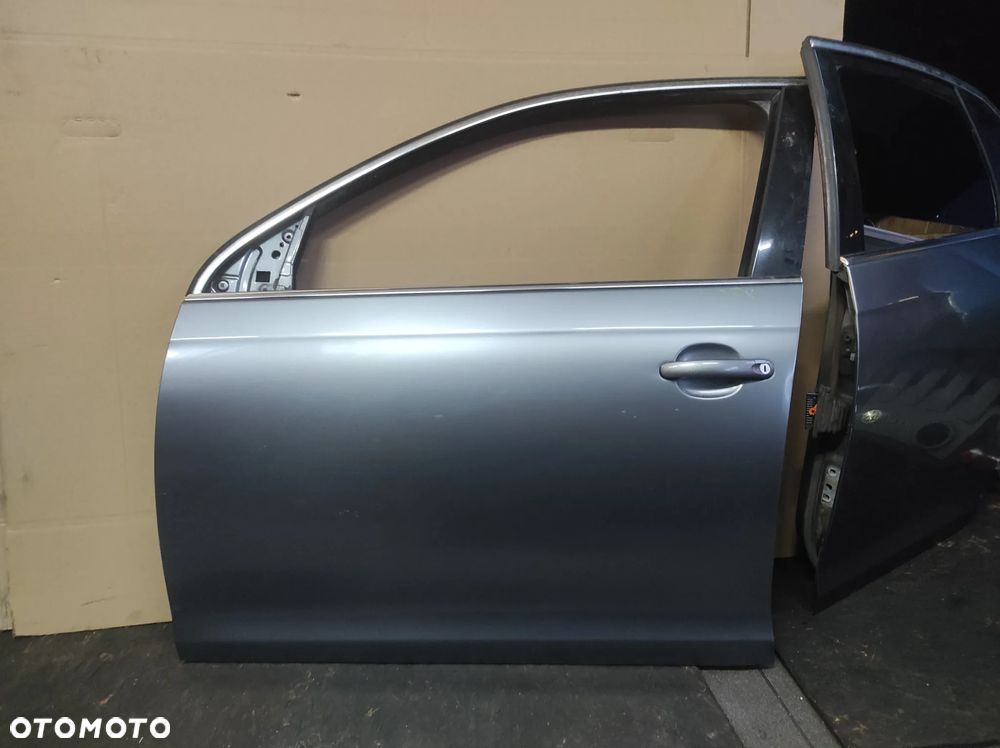 VW GOLF 5 6 KOMBI JETTA DRZWI PRZEDNIE LEWE PRZÓD LEWY LD7X SZARE WYSYŁKA !!! - 1