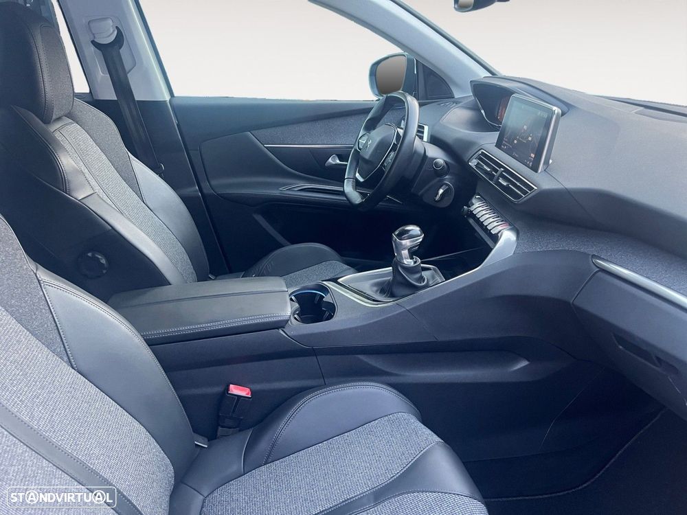 Peugeot 5008 1.2 PureTech Allure - 16