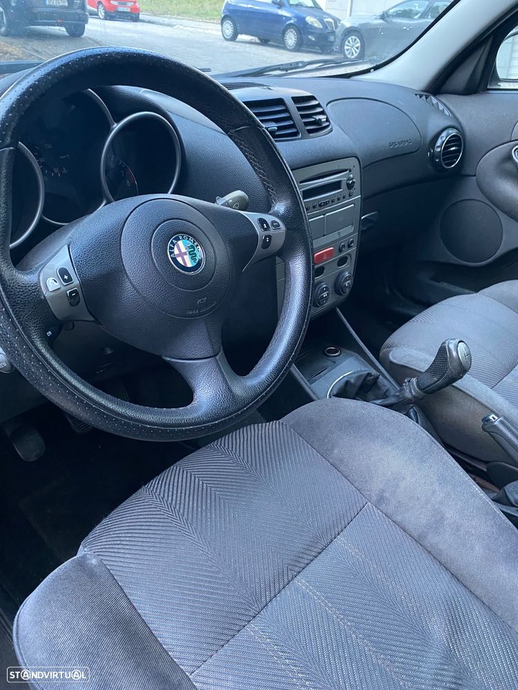 Alfa Romeo 147 1.6 TS Progression - 6
