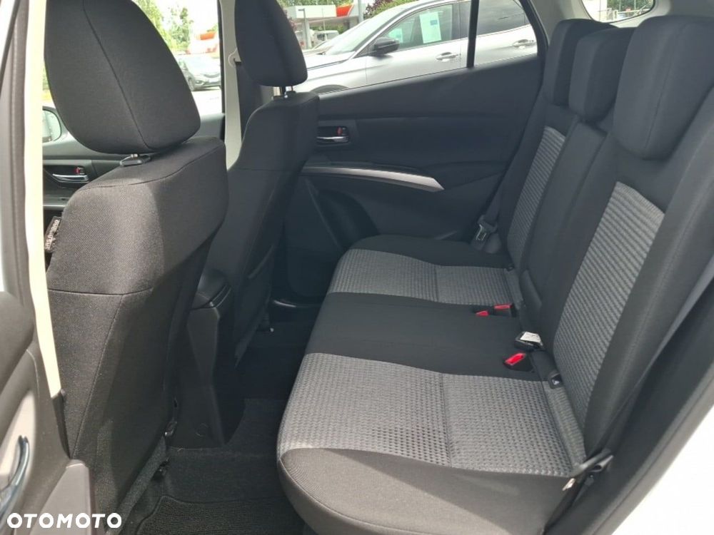 Suzuki SX4 S-Cross - 12