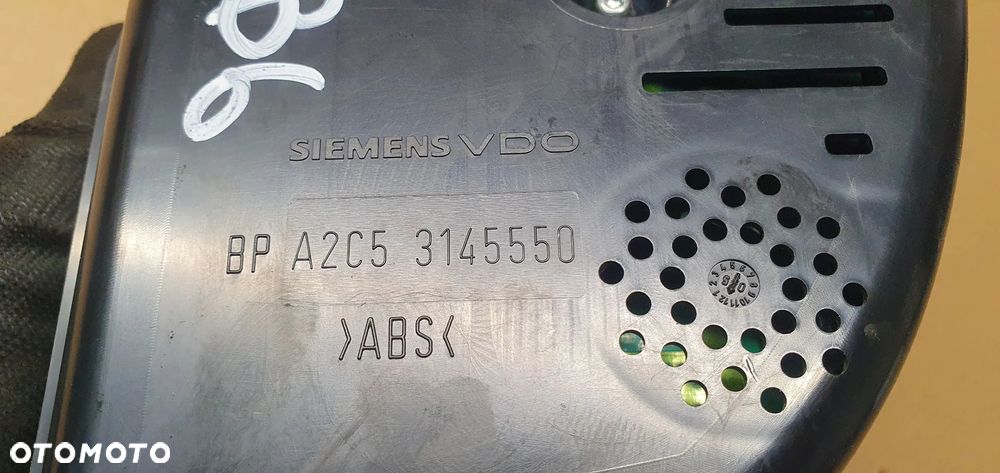 Licznik zegary oryginał VW Passat B6 2.0 TDI - 7
