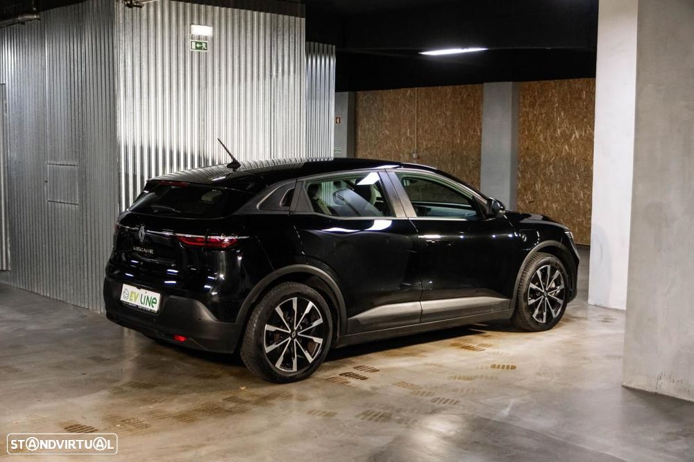 Renault Mégane E-Tech - 7