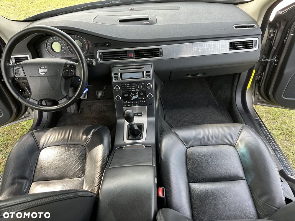 Volvo XC 70 D5 AWD Summum - 26