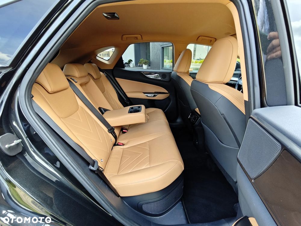 Lexus NX 350h Prestige AWD - 16