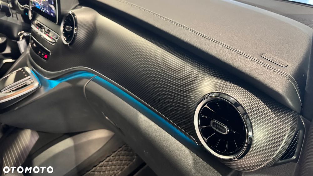 Mercedes-Benz Klasa V - 27