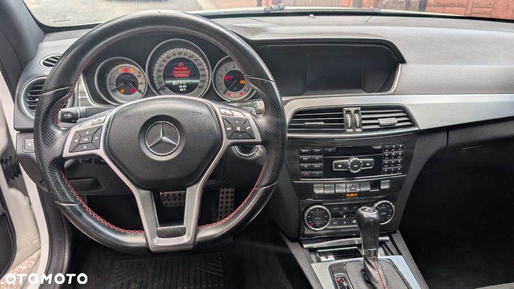 Mercedes-Benz Klasa C 250 Sport 7G-TRONIC - 24