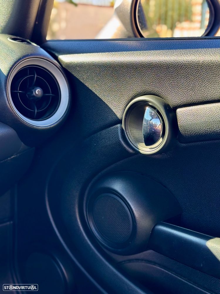 MINI 3 Portas Cooper D - 15