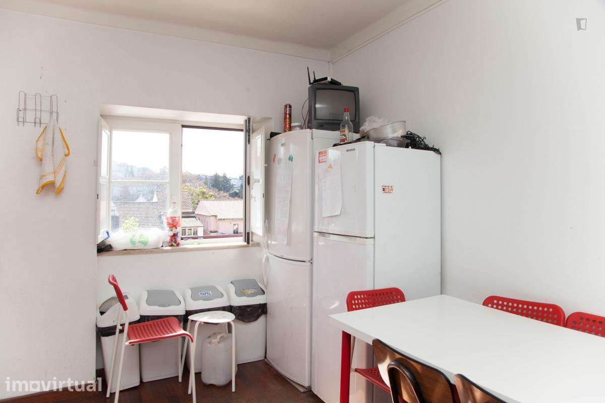 Quarto - localizado em Montes Claros Coimbra - Grande imagem: 5/20