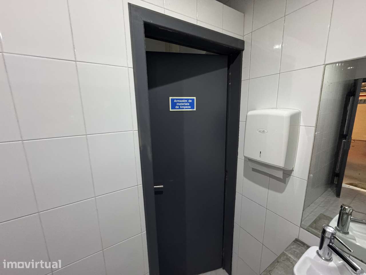 Armazém para arrendar em condomínio fechado - Grande imagem: 3/10
