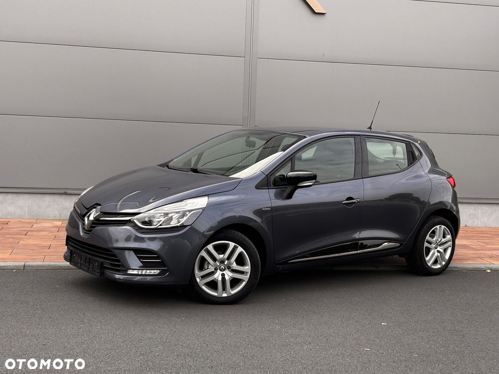 Renault Clio 1.2 16V 75 LIMITED - 14