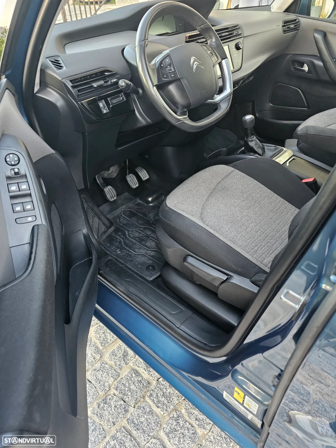 Citroën C4 Picasso PureTech 130 Stop&Start SHINE - 14