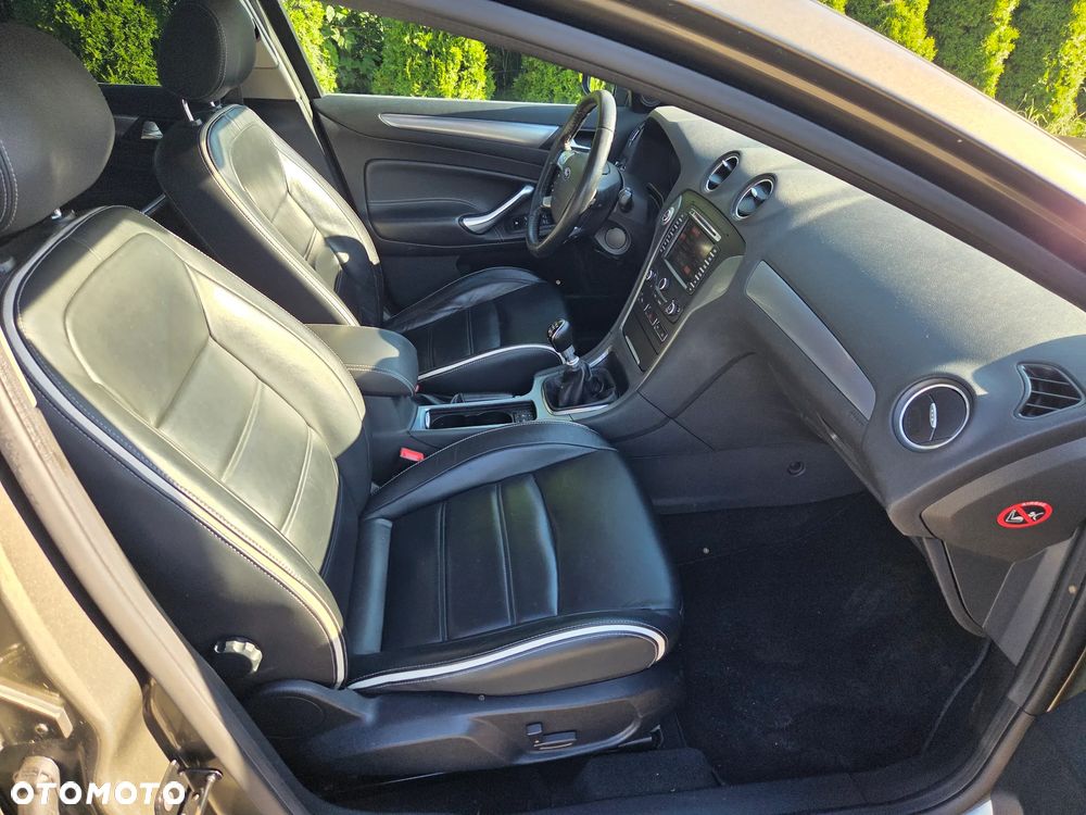 Ford Mondeo 2.0 TDCi Titanium X - 31