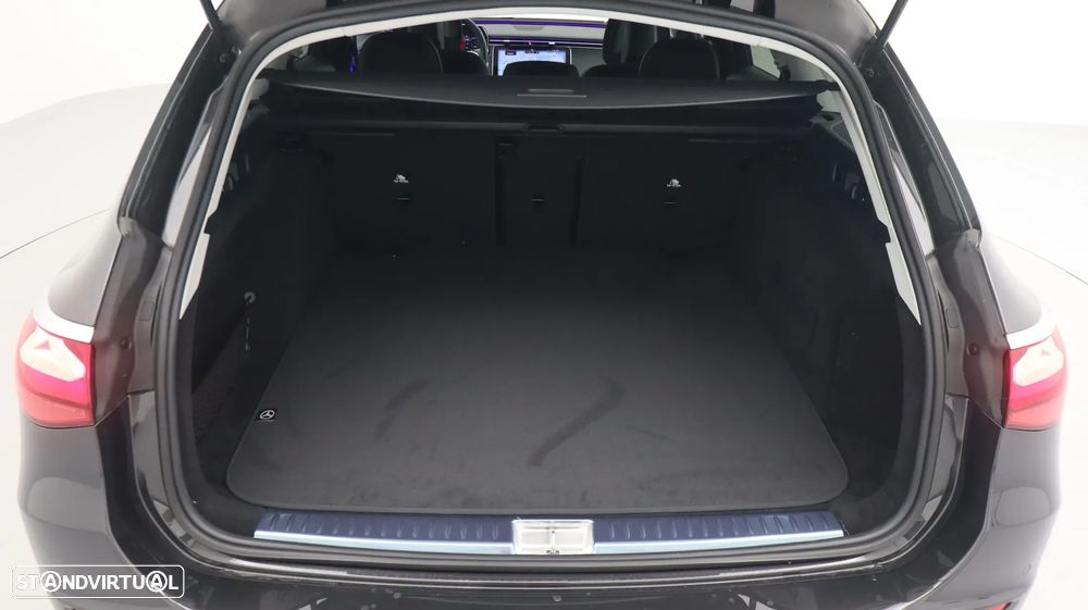 Mercedes-Benz E 220 d Avantgarde - 32