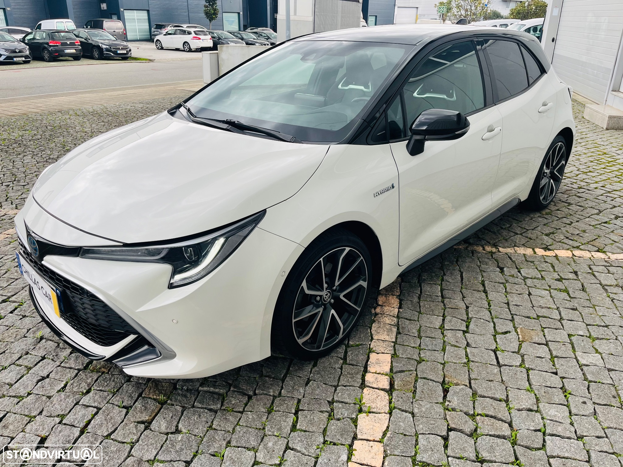 Toyota Corolla 2.0 Hybrid Luxury Black - 2