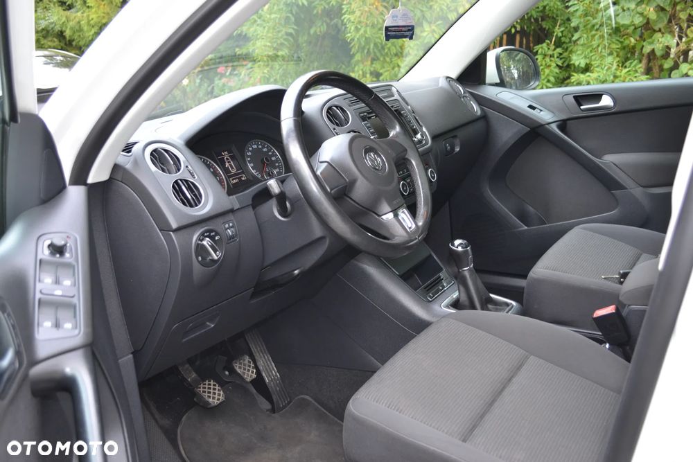 Volkswagen Tiguan 1.4 TSI 4Motion Trend & Fun - 8