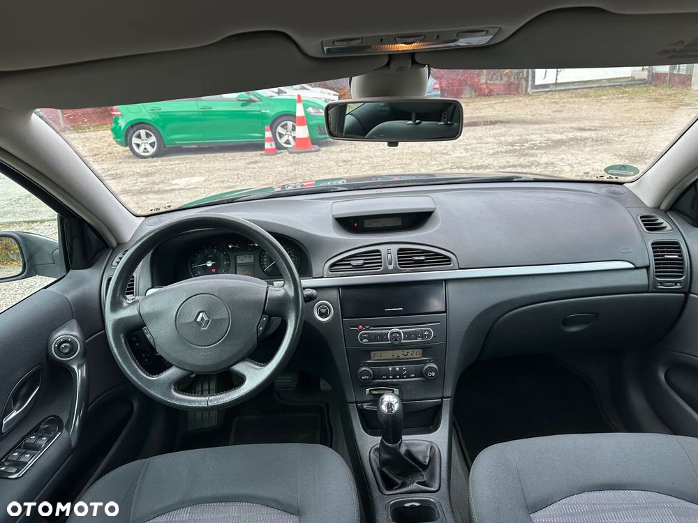 Renault Laguna Grandtour 2.0 Expression - 15
