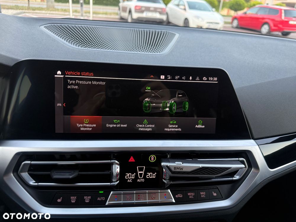 BMW Seria 3 320d Sport Line - 27