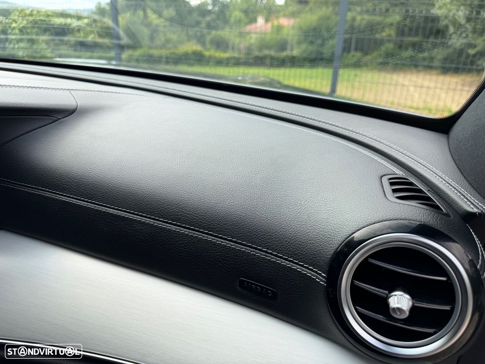 Mercedes-Benz E 300 de 9G-TRONIC AMG Line - 17