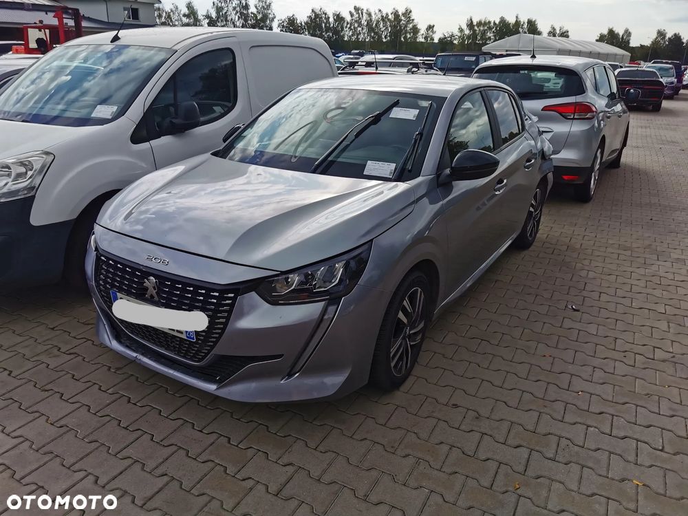 Peugeot 208 - 3