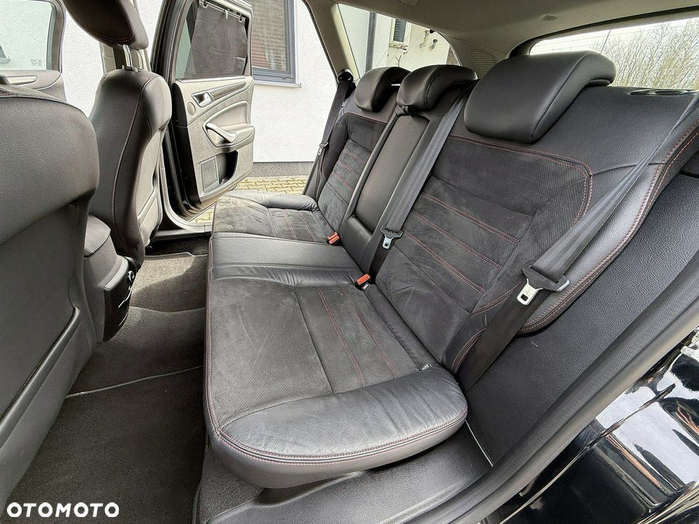 Ford Mondeo 2.0 EcoBoost ST-Line - 19