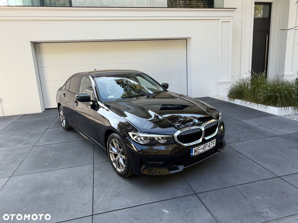 BMW Seria 3 318i Luxury Line sport - 3