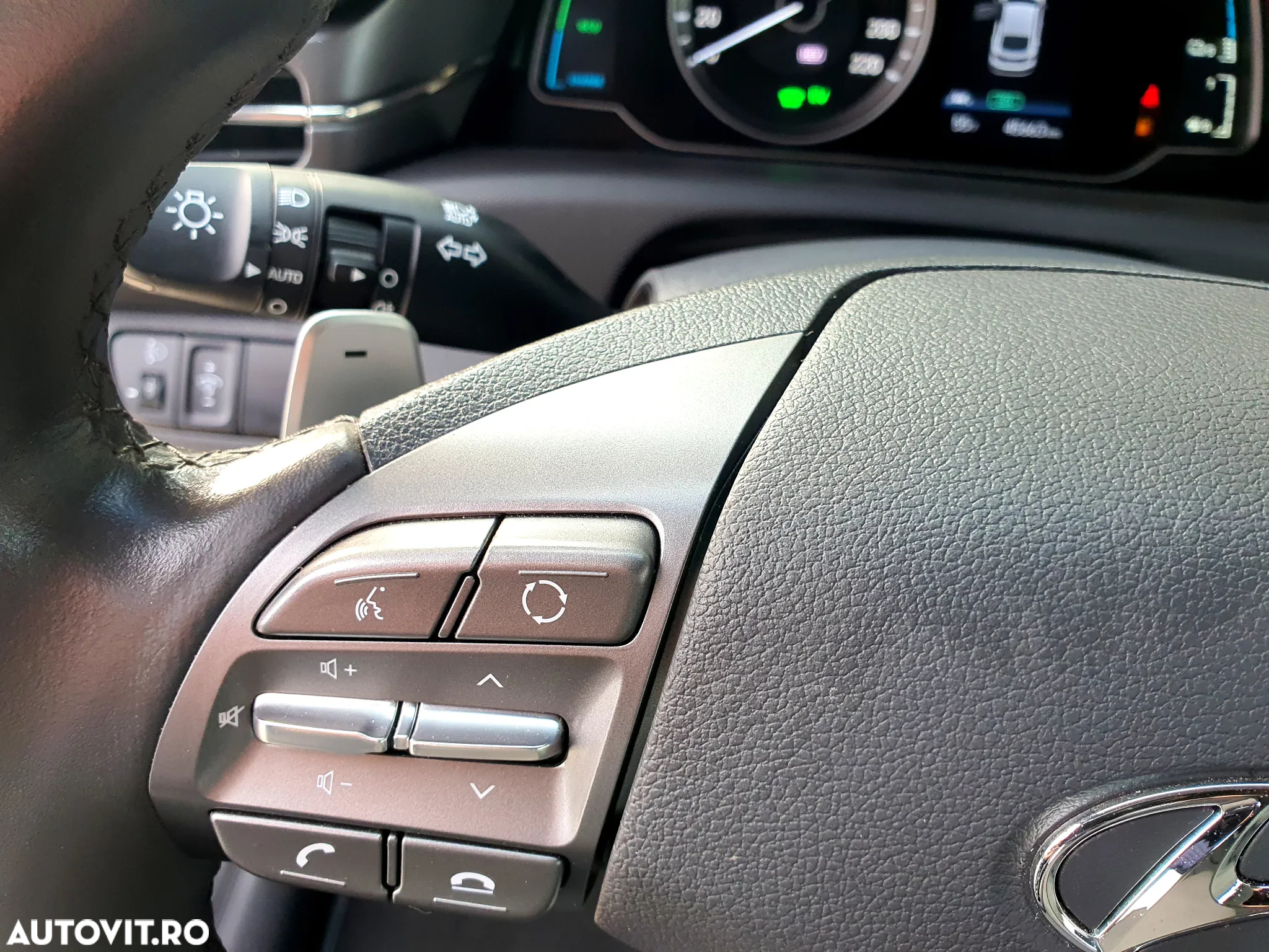 Hyundai IONIQ Plug-in-Hybrid 1.6 GDI Style - 17