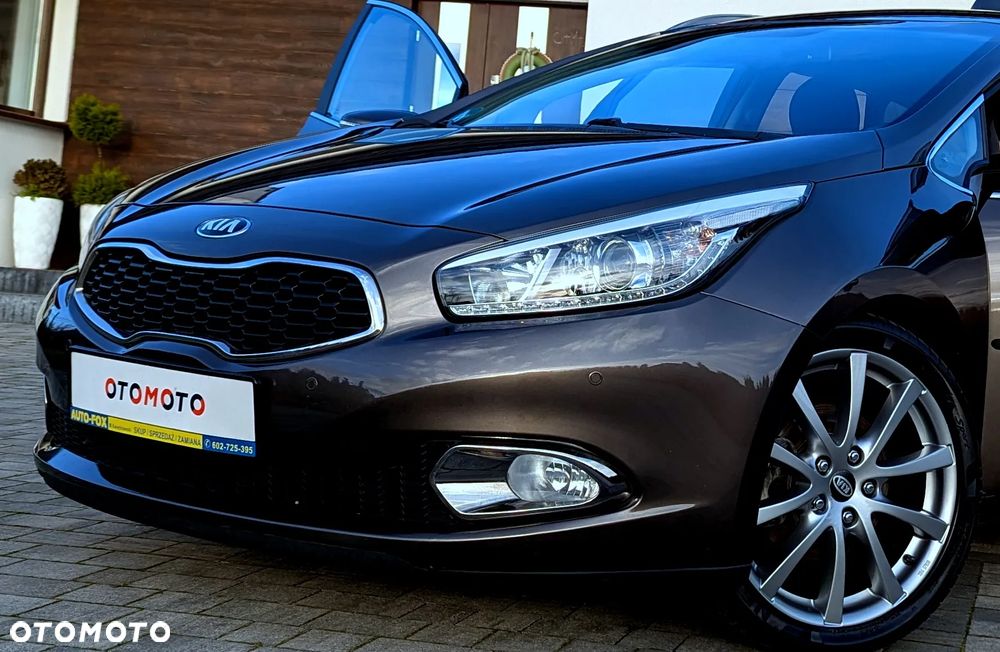 Kia Ceed 1.6 GDI ISG Dream-Team Edition - 18