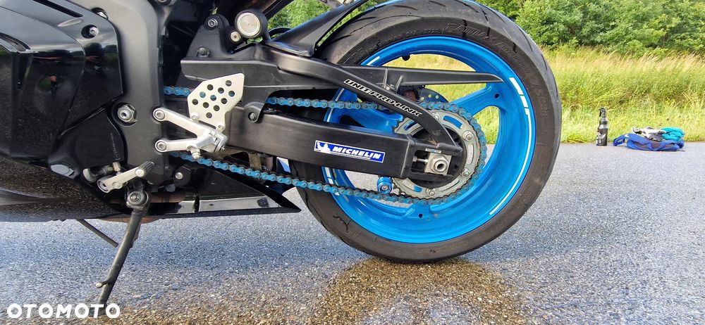 Honda CBR - 7