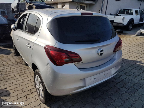 Opel Corsa 2016 para peças