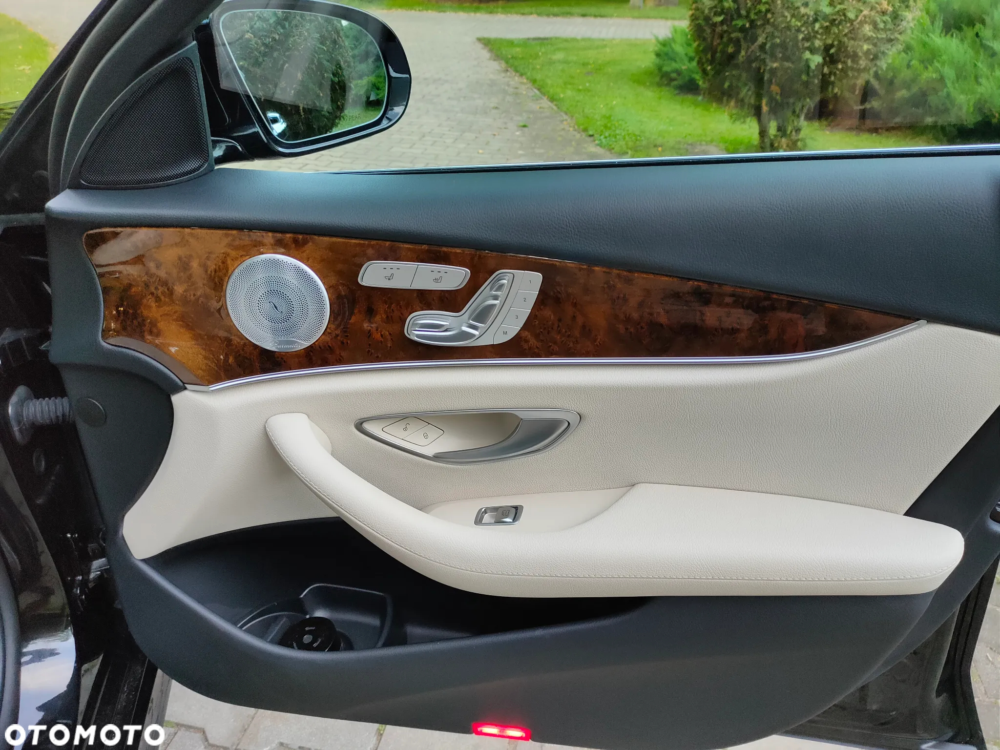 Mercedes-Benz Klasa E 450 4Matic T 9G-TRONIC Avantgarde - 19