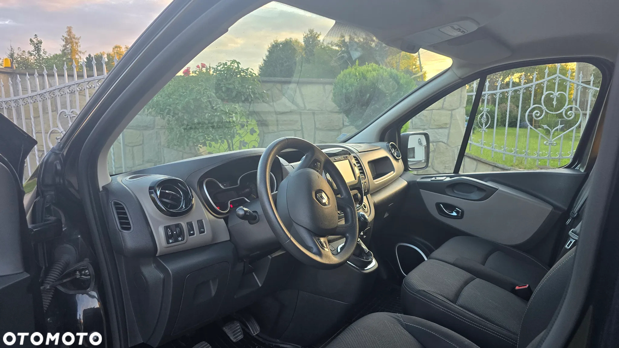 Renault Trafic - 14