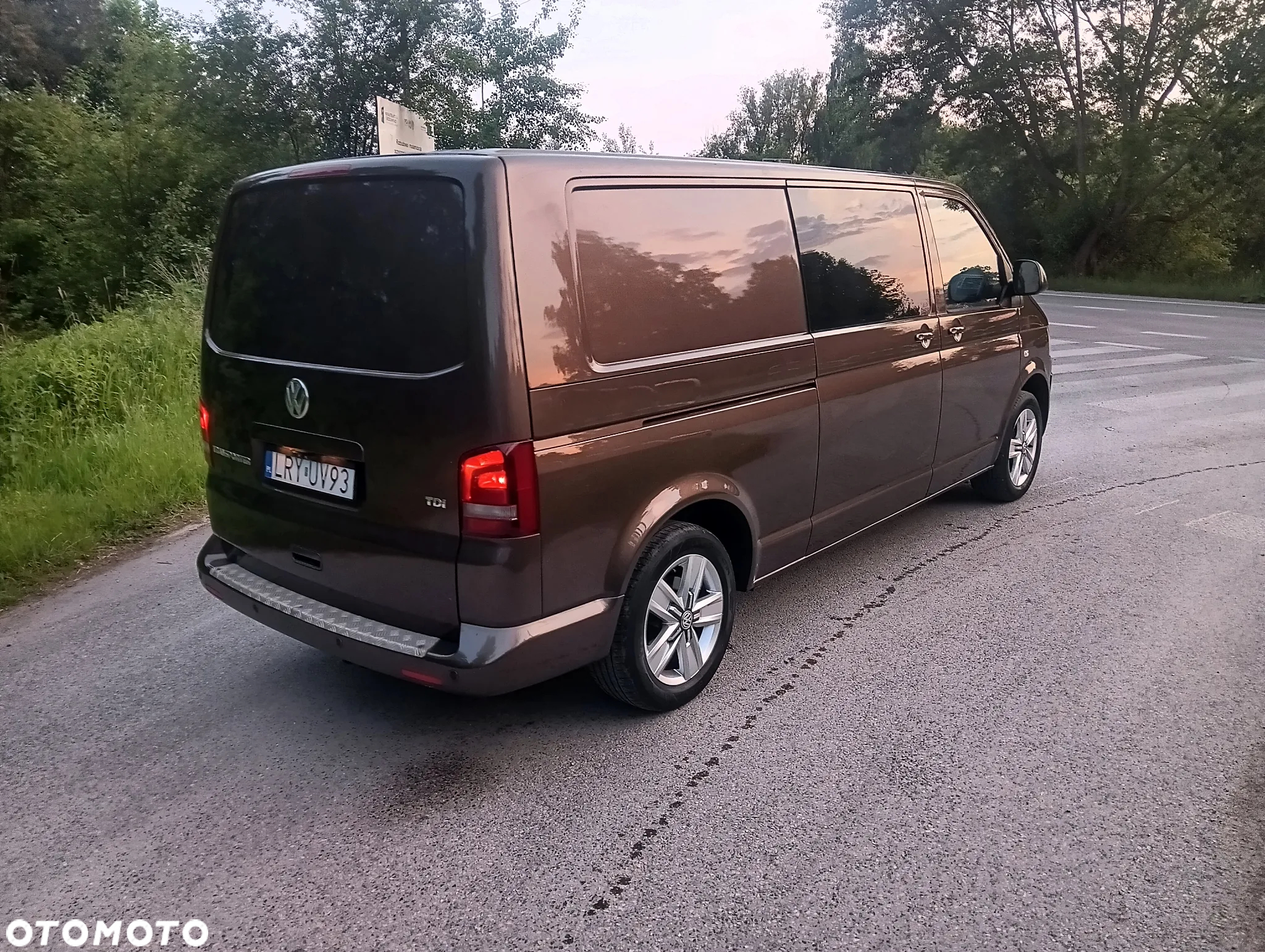 Volkswagen Transporter Caravelle Kurz Comfortline - 3