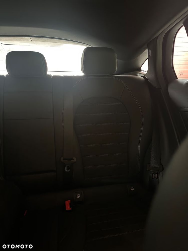 Mercedes-Benz GLC - 9