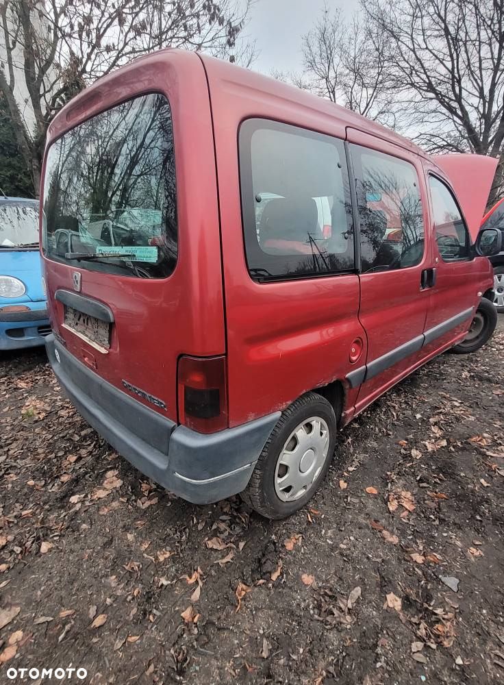 Części- Peugeot Partner  Pojemność:1360  Rok:1999  Benzyna - 3
