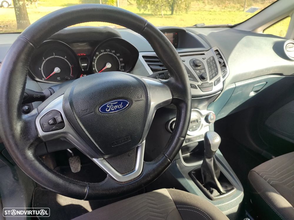 Ford Fiesta 1.6 TDCI ECOnetic - 12