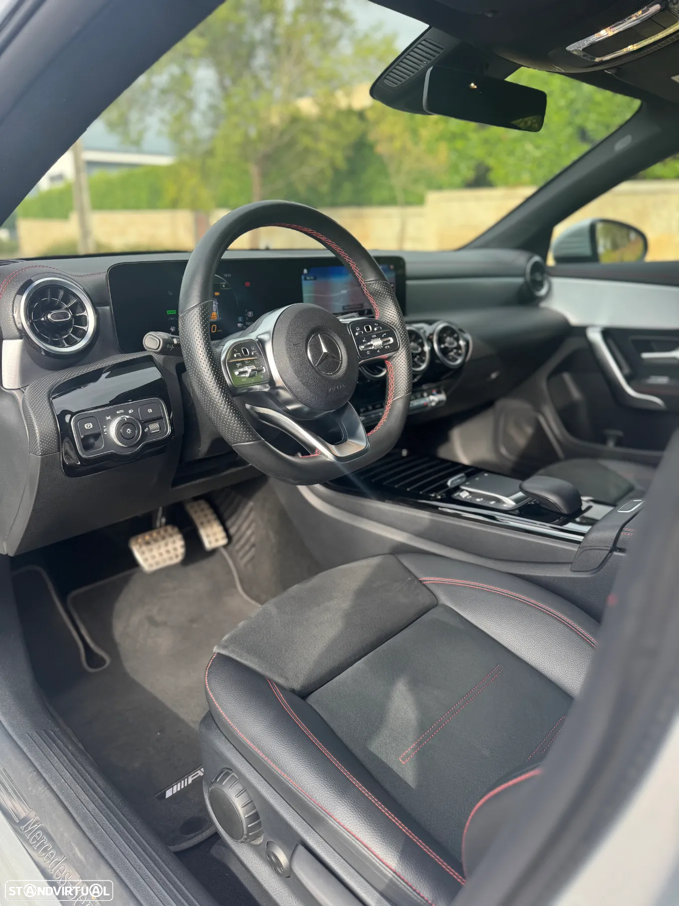 Mercedes-Benz CLA 250 e Shooting Brake AMG Line - 15