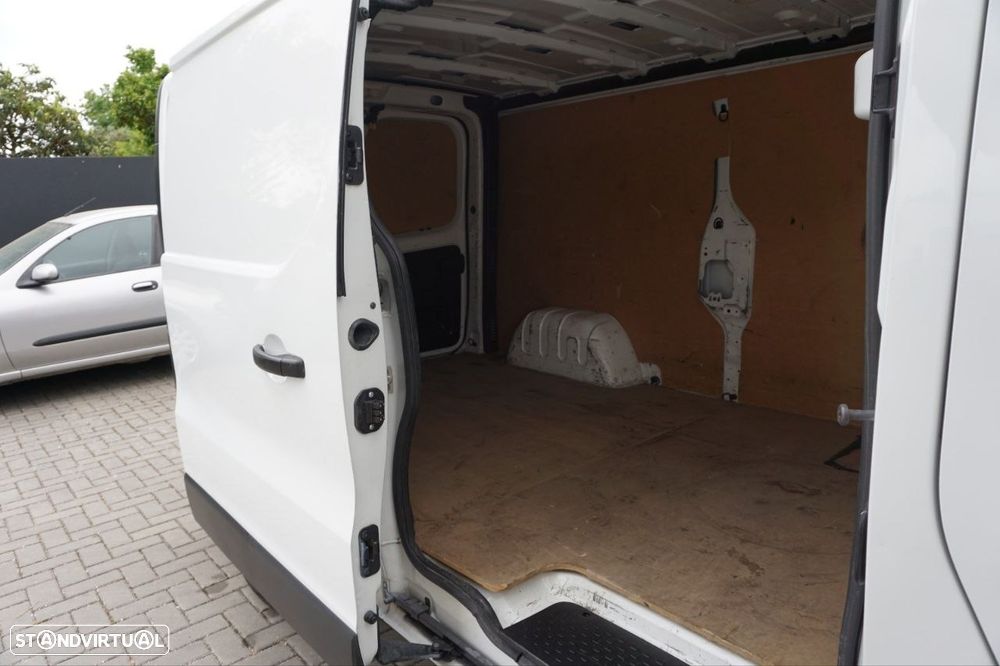 Renault TRAFIC 2.0 DCI - 19