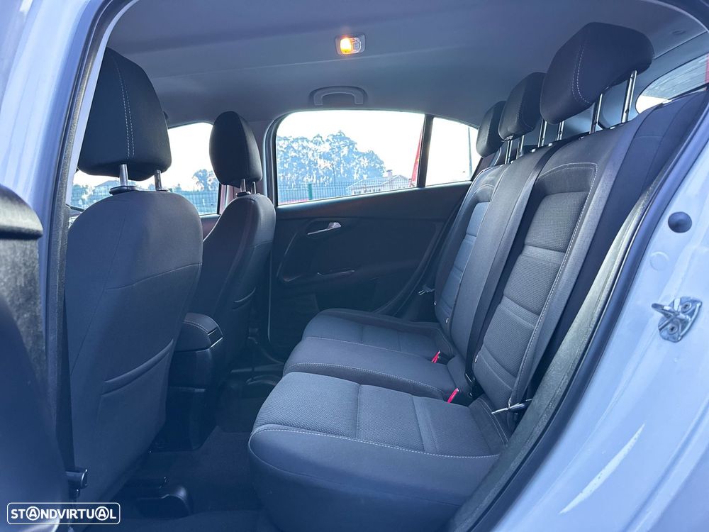 Fiat Tipo 1.3 M-Jet Easy J17 - 17