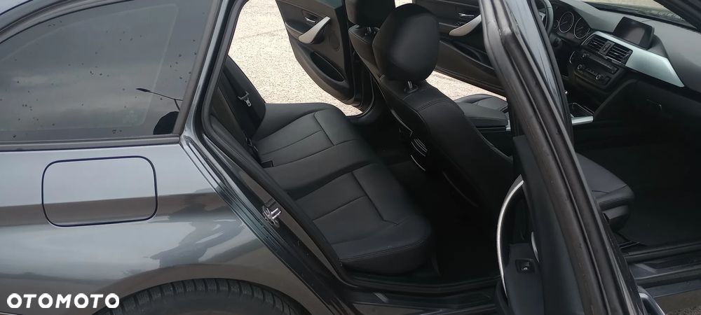 BMW Seria 3 318d DPF Edition Sport - 12