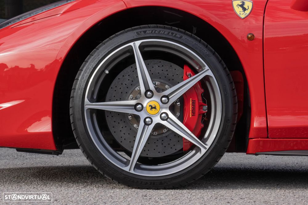 Ferrari 458 Spider - 11