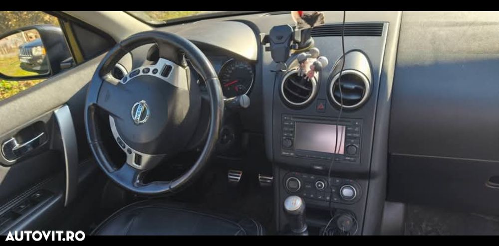 Nissan Qashqai+2 - 11