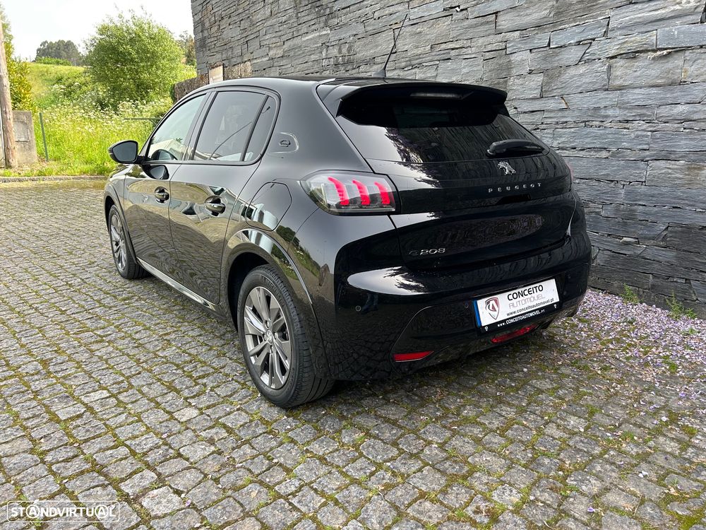 Peugeot e-208 - 6