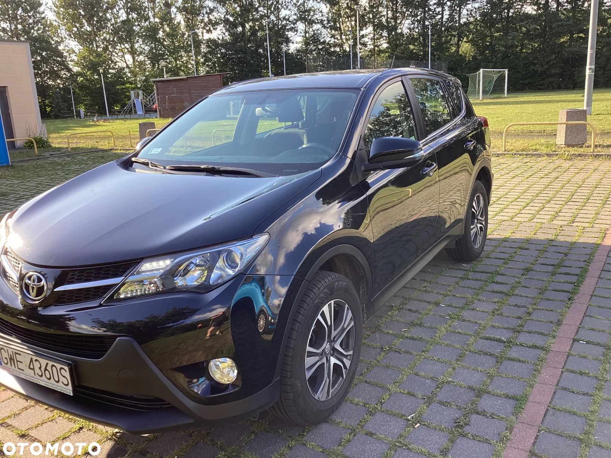 Toyota RAV4 2.0 D-4D Premium - 1