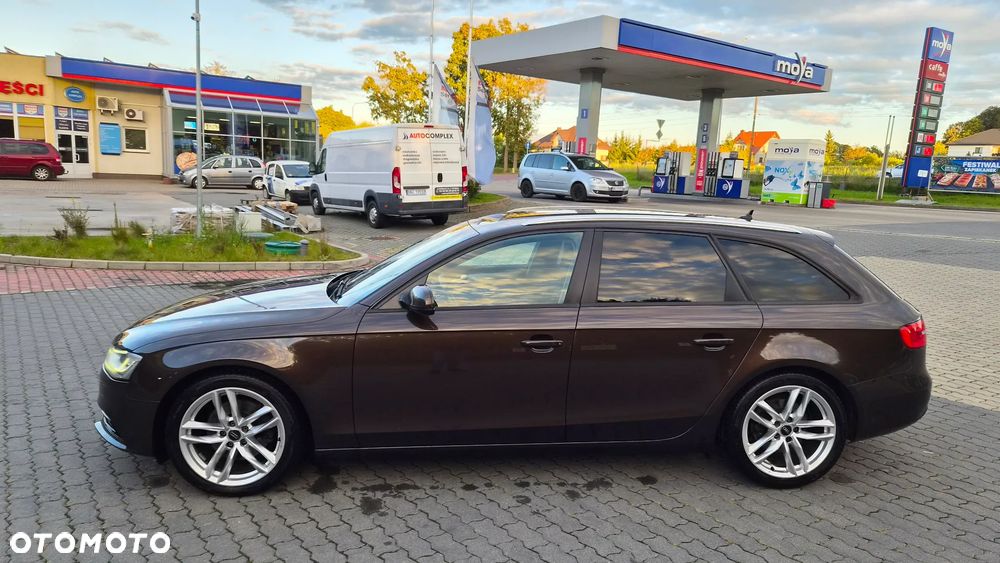Audi A4 Avant 2.0 TDI DPF S line Sportpaket - 4