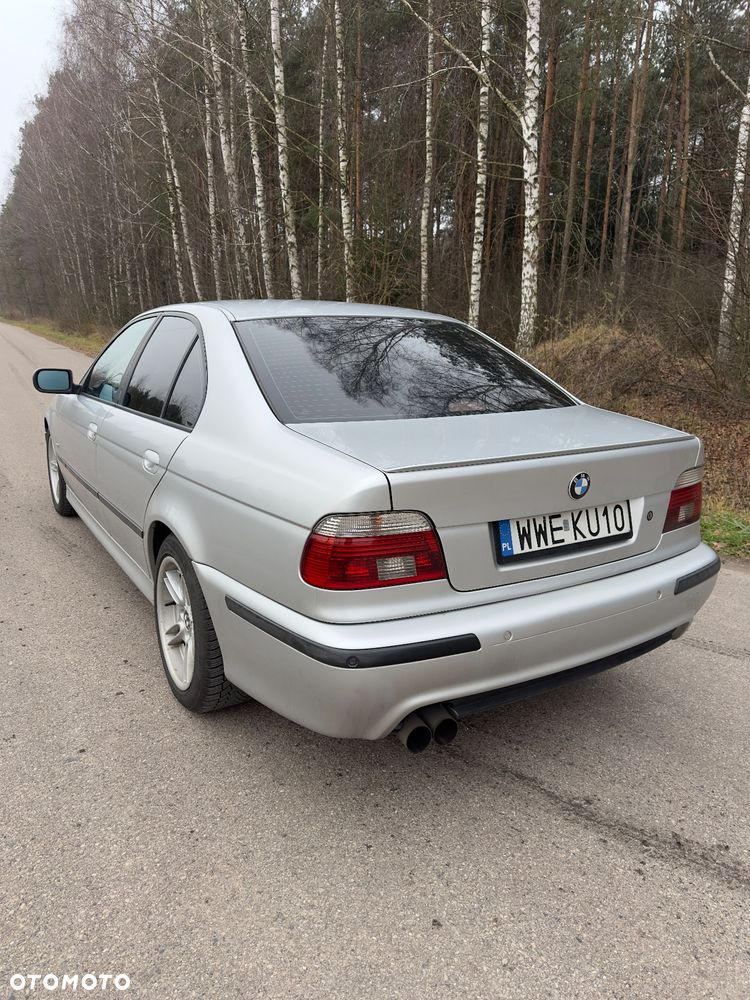 BMW Seria 5 528i - 3