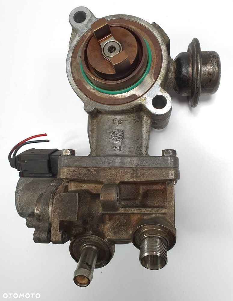 POMPA WTRYSKOWA MERCEDES W207 1.8 CGI - 2