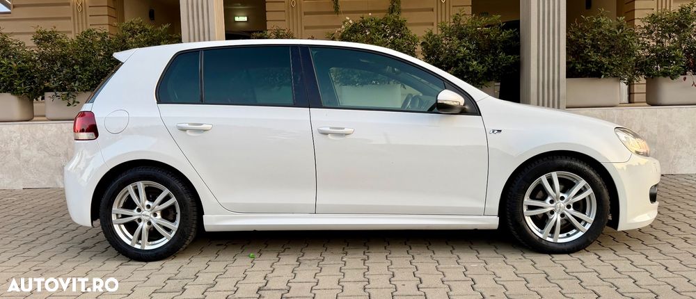 Volkswagen Golf 2.0 TDI DPF Sportline - 24