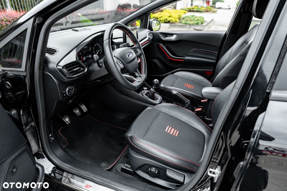 Ford Fiesta 1.0 EcoBoost ST-Line Red ASS - 18