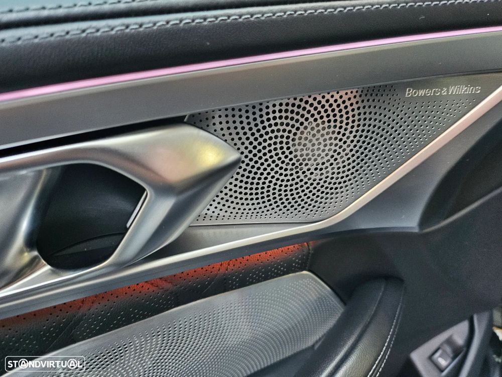 BMW M8 Competition - 17